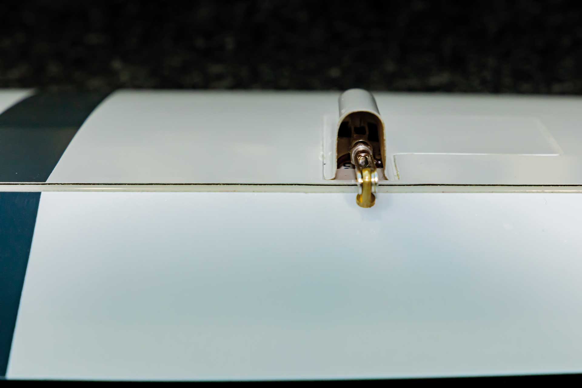 Robbe Modellsport EVOA 3.0 ARF VOLL-GFK "Segler" HOCHLEISTUNGSSEGLER MIT 4-KLAPPENFLÜGEL – Bild 8