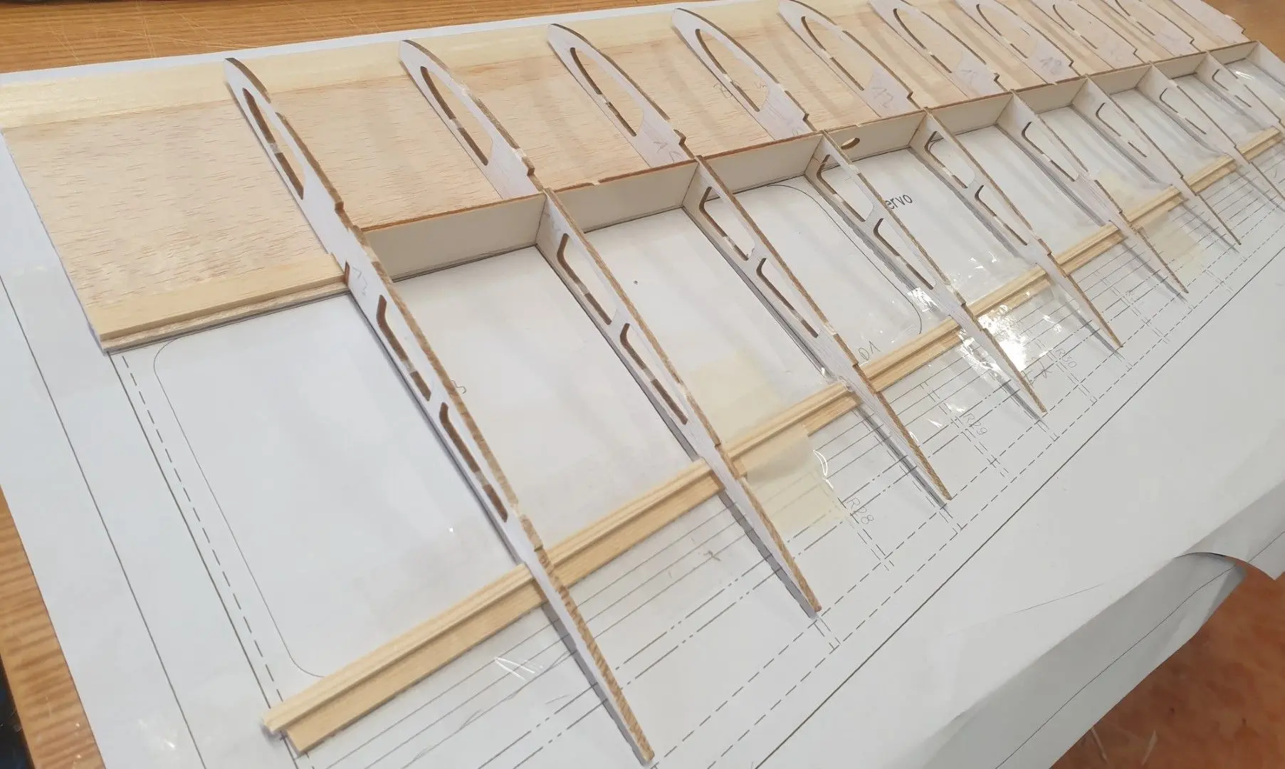 Laserteilesatz Thermy XT Mat.- & Frästeilesatz +Bauplan – Bild 3