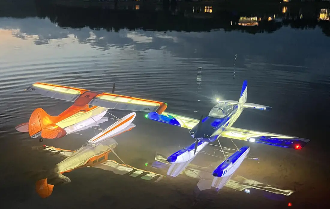 Flex Innovations CESSNA 170 60E PNP Nacht – Bild 11
